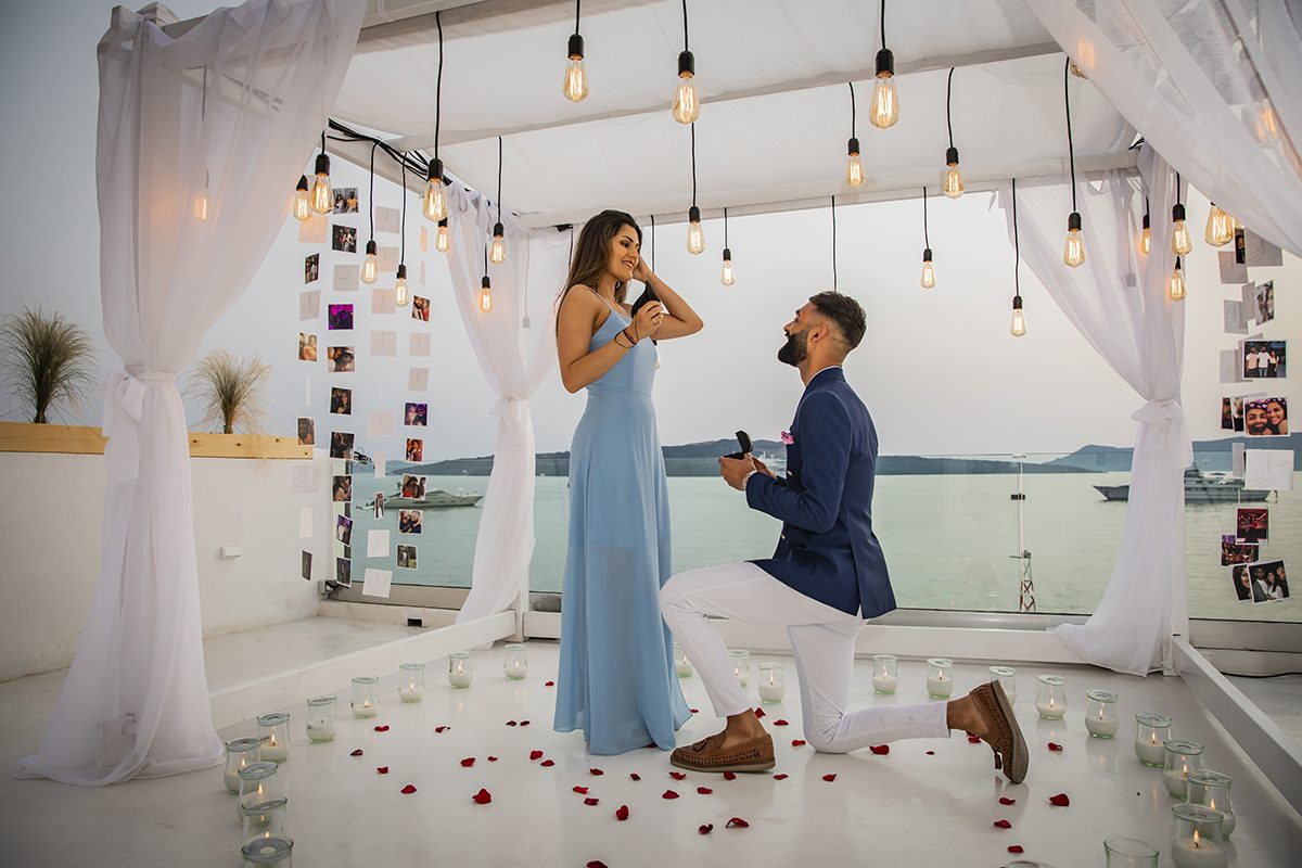 Proposal on the caldera with candles arranged in a heart