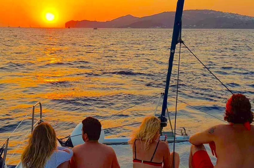 Sunset sailing cruise with dinner served on board
