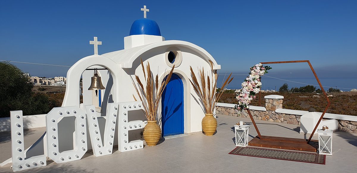 Chapel courtyard dressed with LOVE letters